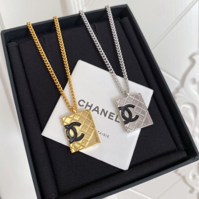 Chanel Necklaces